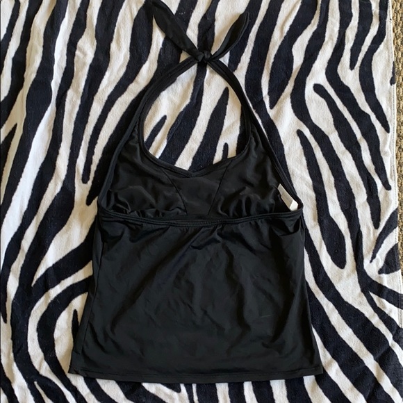 Tankini top from a smoke and pet free home! - Picture 2 of 2